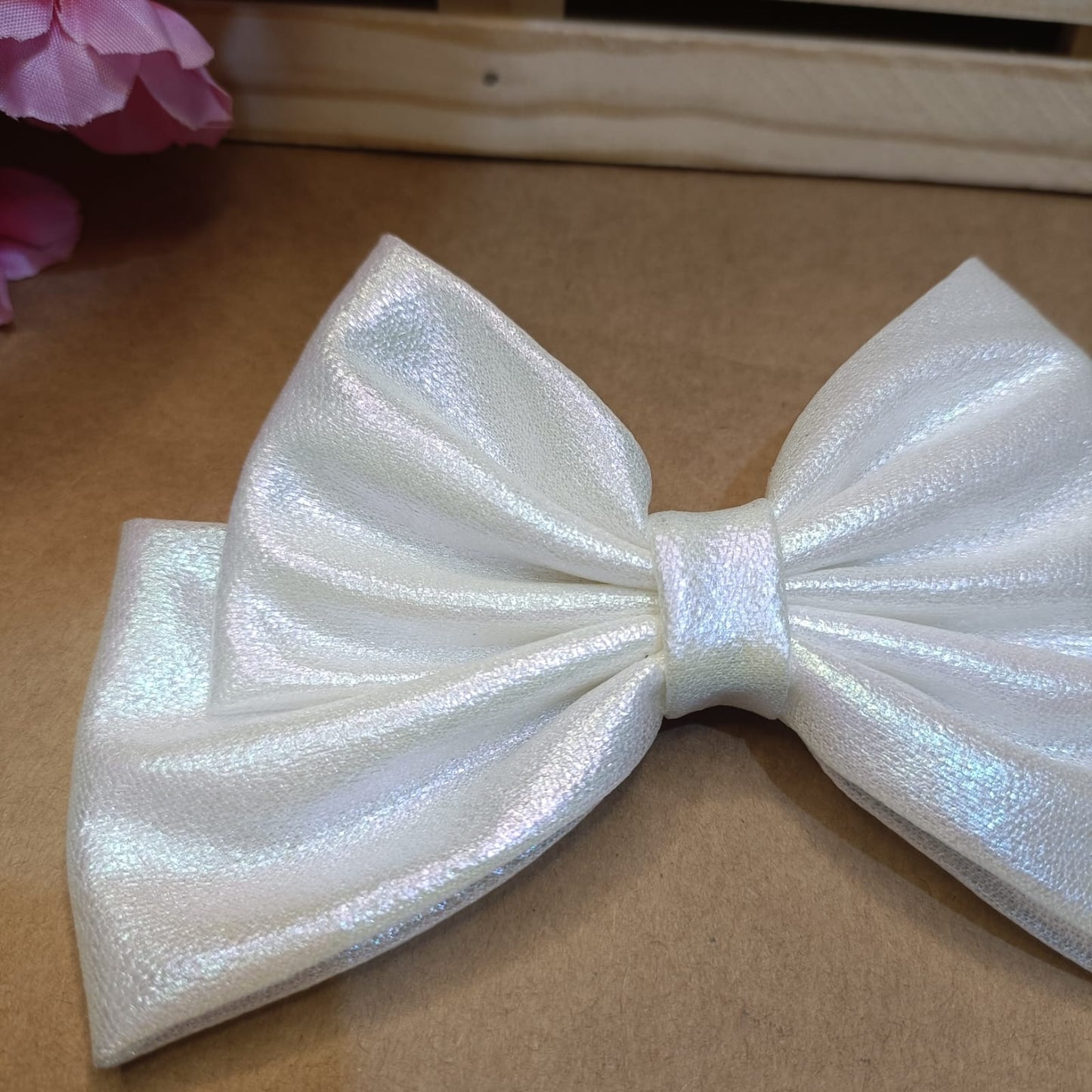 Mermaid Bow - White