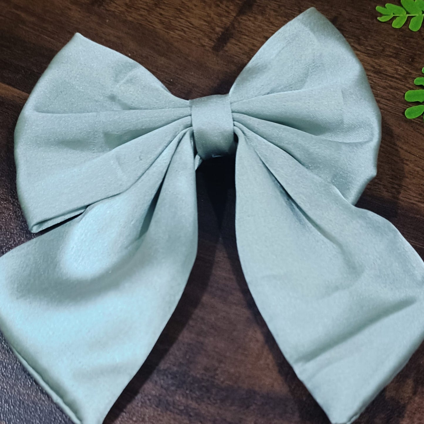 Akruti Satin Bow - Olive