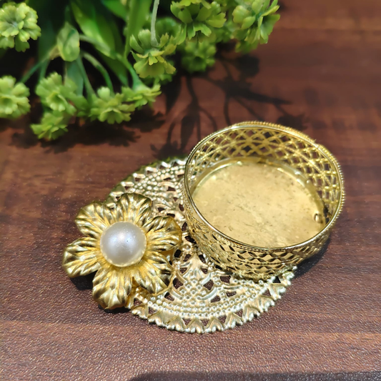 Golden Flower with Pearl Diya - Set of 5 pcs