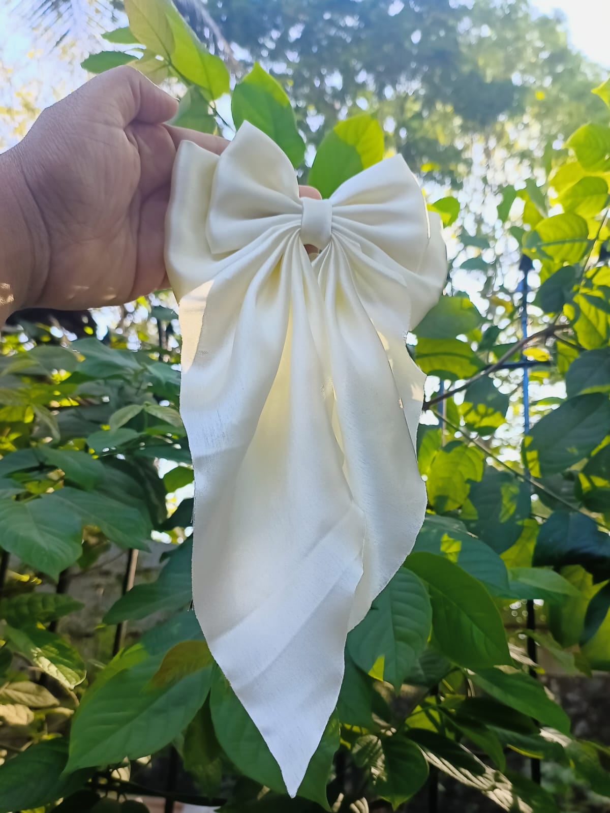 Kheya Cream Tail Bow