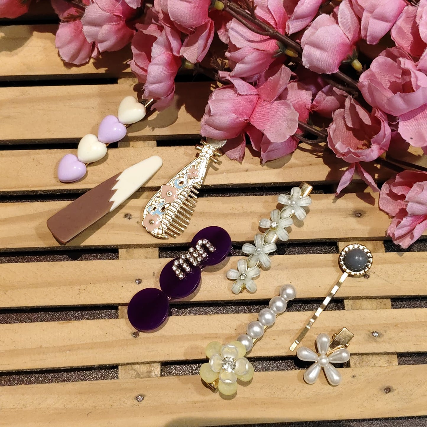 Aesthetic Hair clip For Women & Girls - set of 8