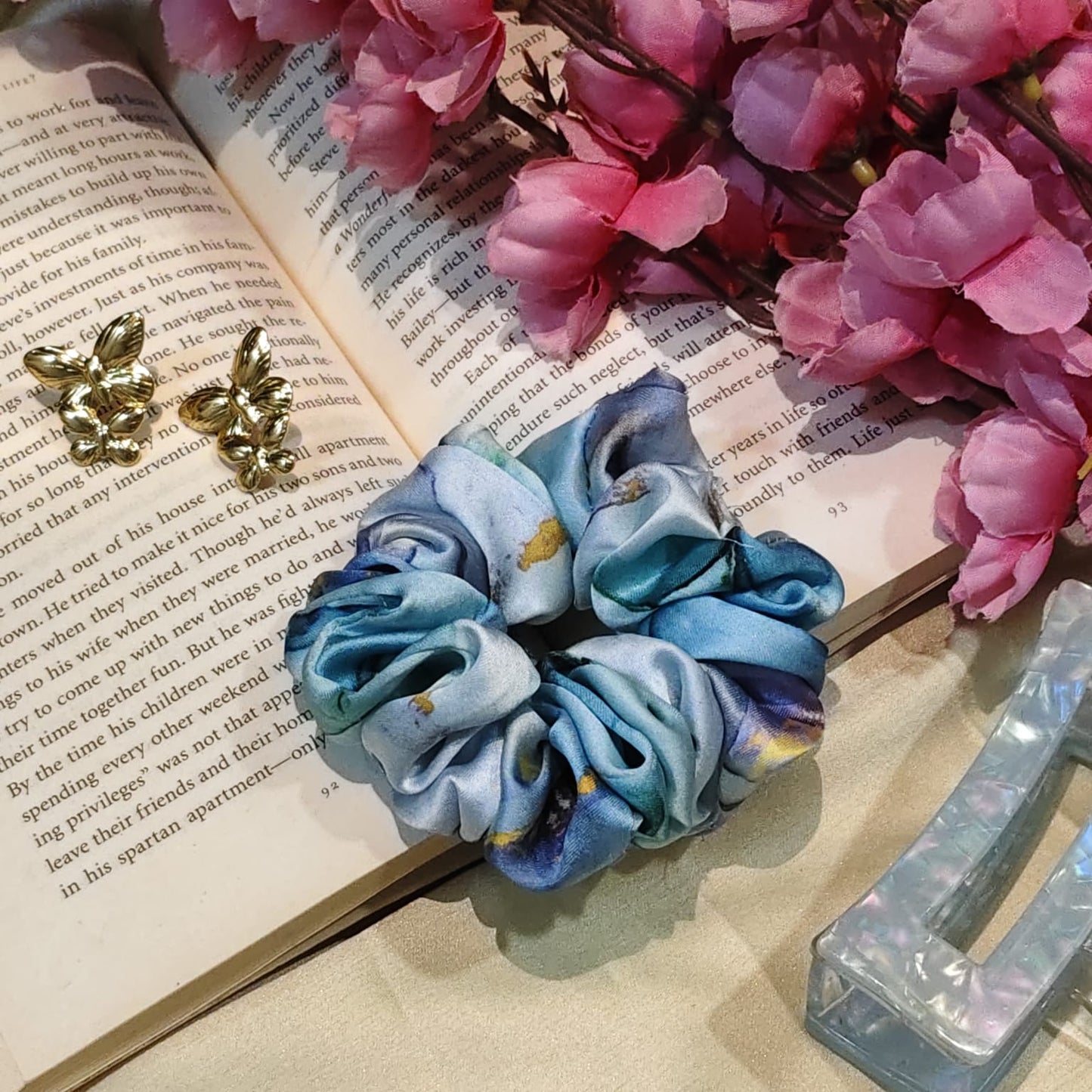 Satin Scrunchie Blue Marble Print - 1 pc