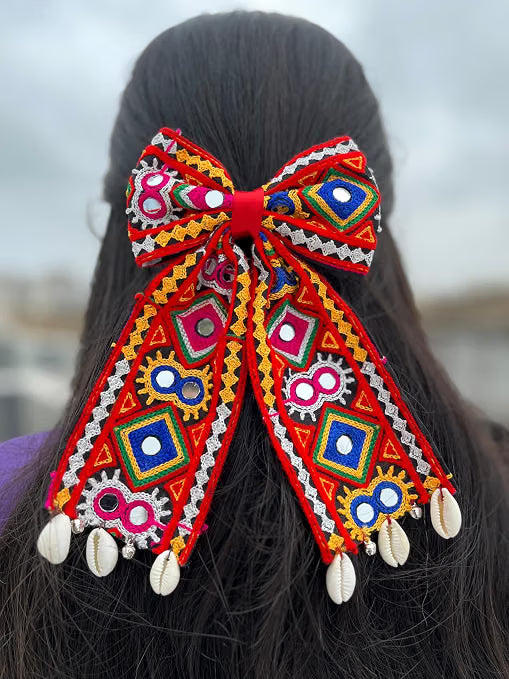 Navratri Tail Bow with Gamthi embroidery work - 1 piece